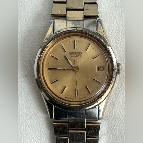 Seiko Ladies Watch Vintage Gold Tone Bracelet Gold Tone Dial Date Window - Picture 4 of 12